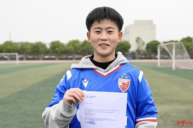 TA：切尔西冬窗无法召回卢卡库，球员租借合同中无相应条款据The Athletic消息，切尔西在将卢卡库外租至罗马的合同中，没有设置召回球员的条款。